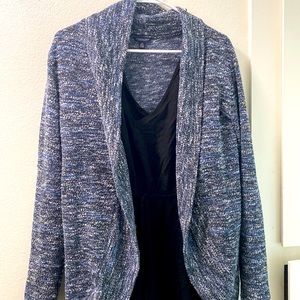 Blue aero pastel cardigan.Super cute w/ a little black dress for a date night.🖤